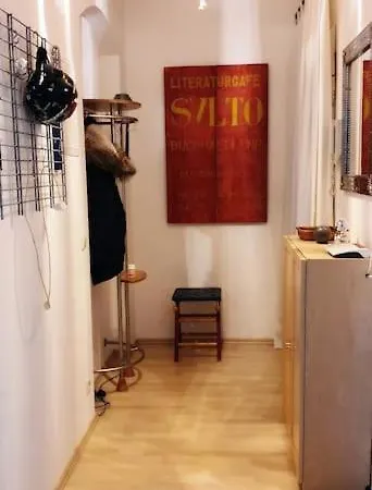 Neue Und Schick Moeblierte Apartment