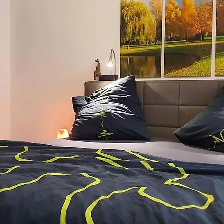 Apartment Neue Und Schick Moeblierte